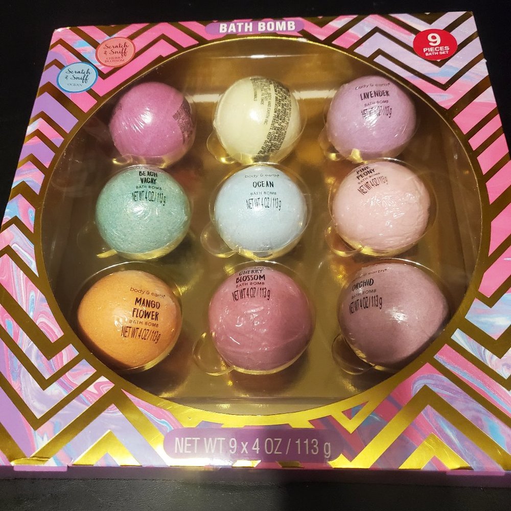 Bath bombs in gift box assortment of 9 scents